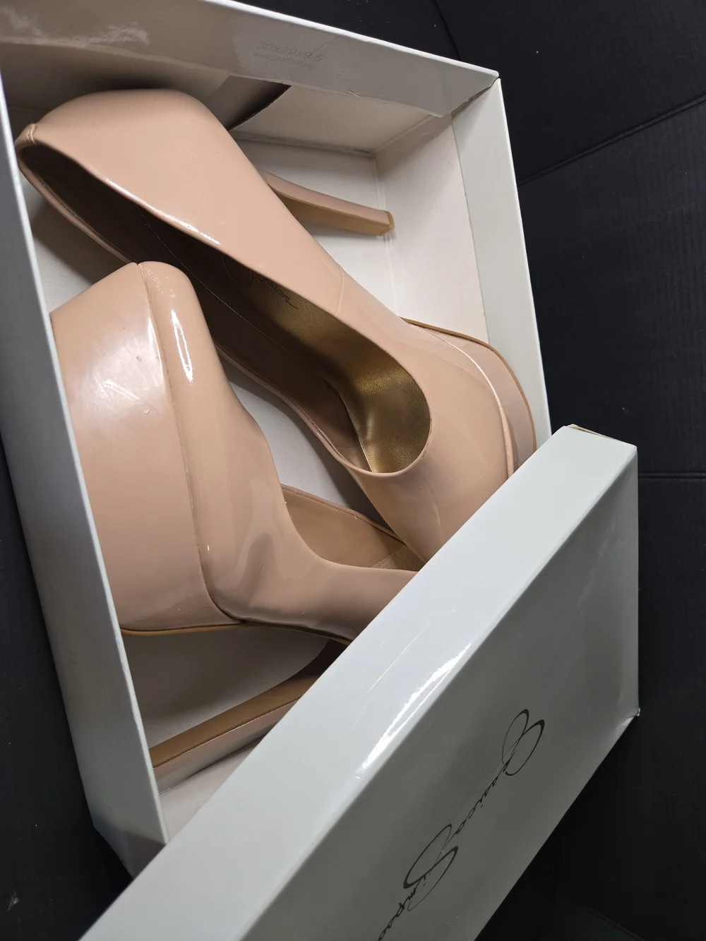 Jessica Simpson Nude Patent Platform Pumps Heels Almond Toe JS-Dany Size 10